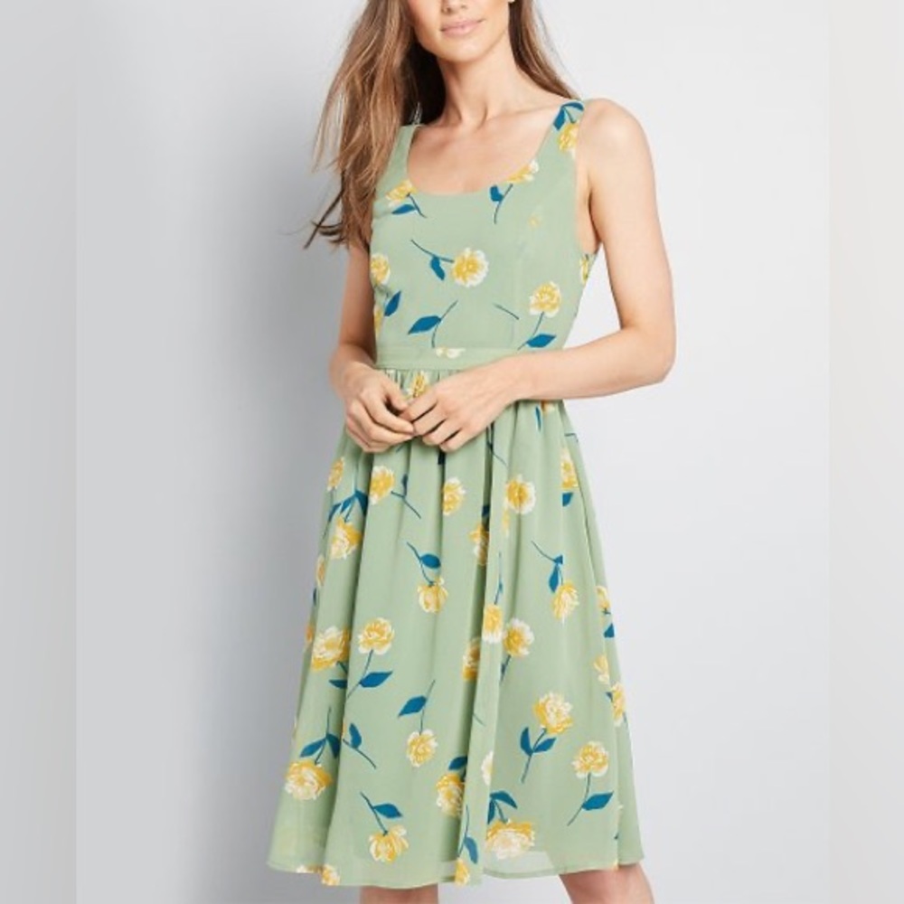ModCloth green floral midi dress with pockets